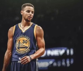 星空体育官方入口-库里有望在G1复出 勇士全员兴奋踏上季后赛征程