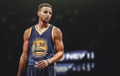 星空体育官方入口-库里有望在G1复出 勇士全员兴奋踏上季后赛征程