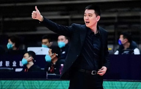 这就是杨鸣的个人魅力！揽责不甩锅，低谷中撑起辽篮风骨！