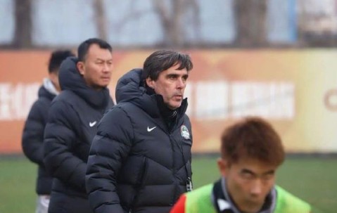 星空体育官网-河南俱乐部一线队完成体检，冬训备战正式展开