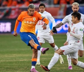 星空体育-泰山双核互评齐声“非常好” 克雷桑被赞“顶级水平”