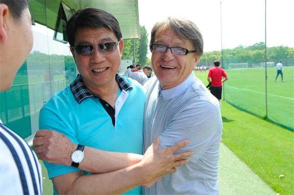 1675905789501073523.jpg 1675904894024.jpg